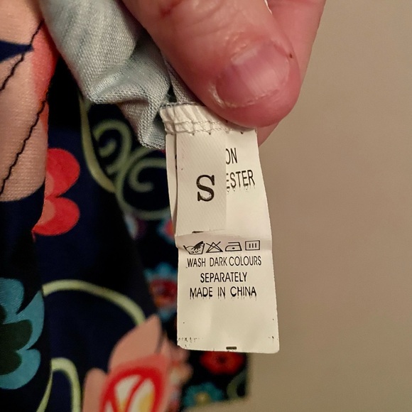 Ladies sz S-L Flower Power and Peace Dress - Picture 4 of 5